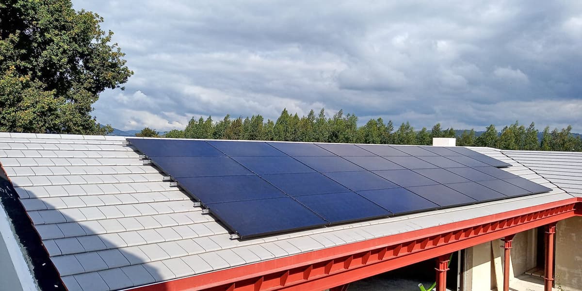 Instalación de energía solar fotovoltáica